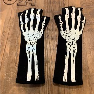 Fingerless Skeleton gloves